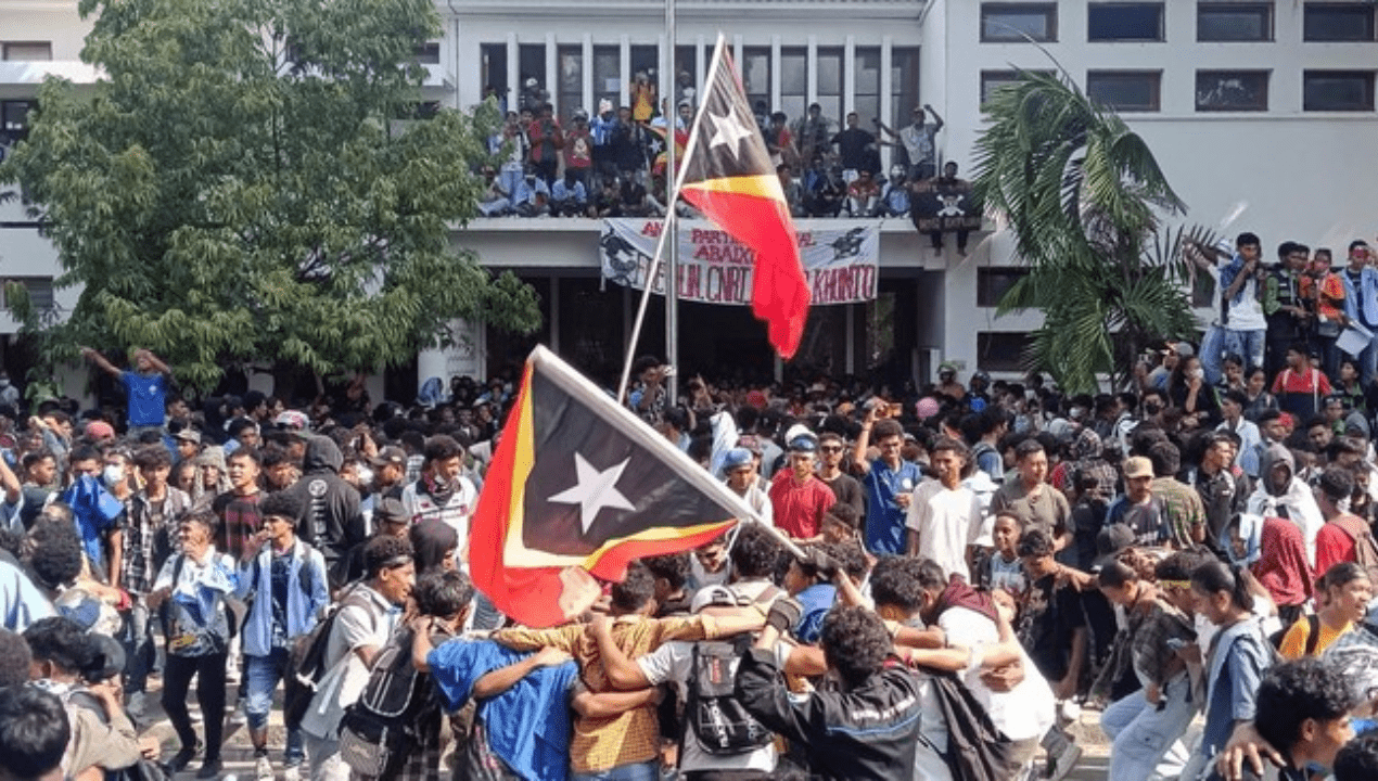Didemo Warga, Timor Leste Batalkan UU Pensiun DPR-Presiden