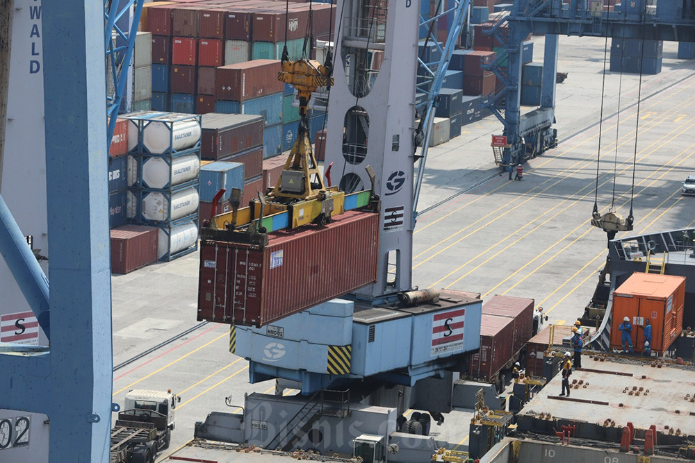 Revolusi Logistik: Dorong Kekuatan Konektivitas Laut