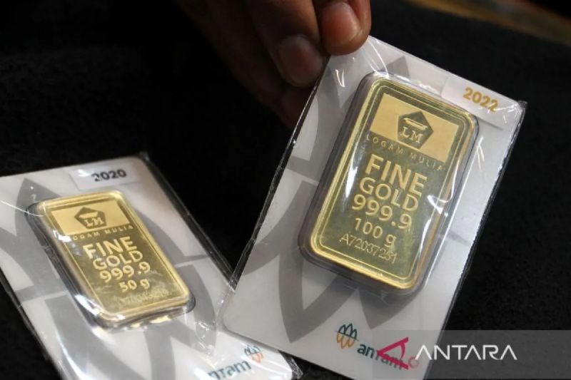 Penurunan Harga Emas, Kemendag Catat Minat Investor Lemah Ilustrasi penurunan harga emas untuk artikel Kemendag: Penurunan Harga Emas Dipicu Lemahnya Permintaan…